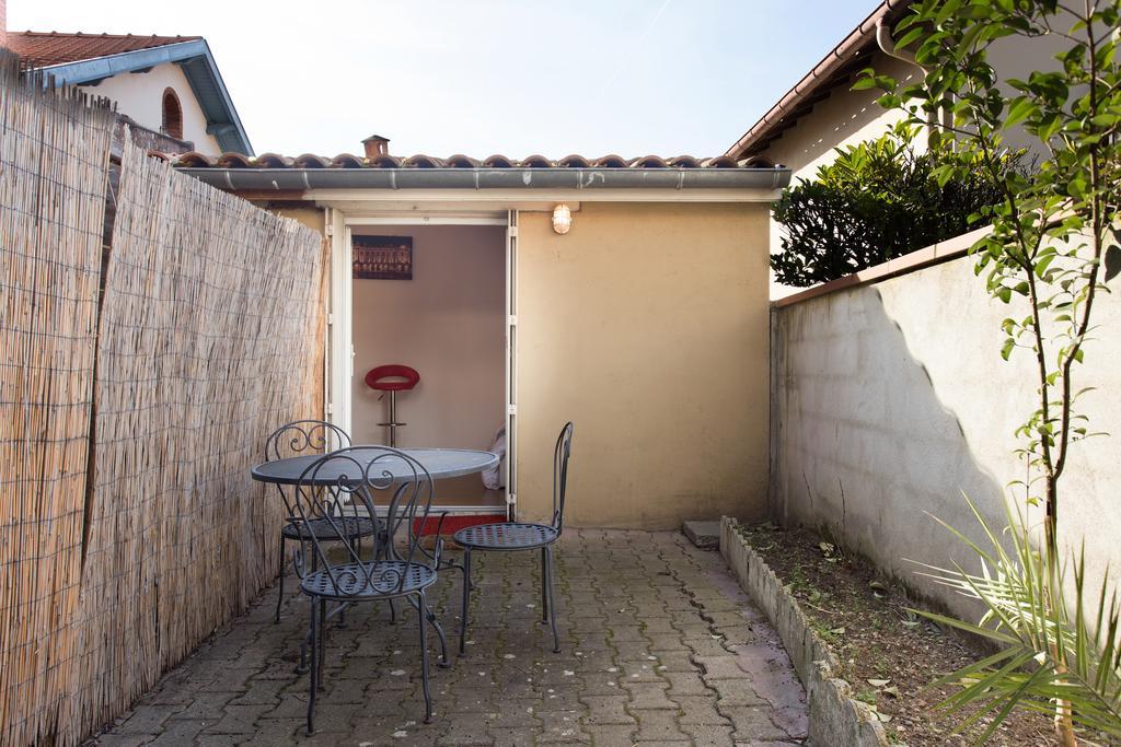 Nouvel Oasis Toulouse Saint Cyprien Exterior foto